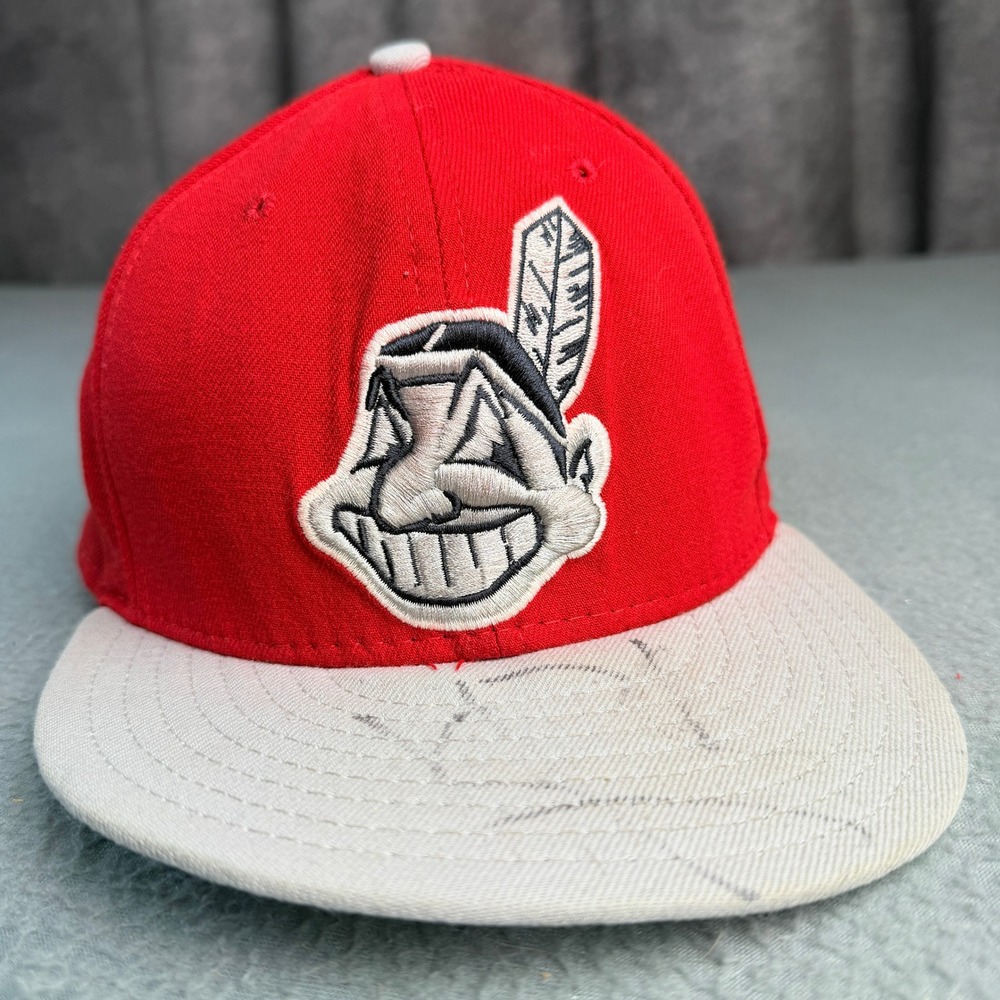 New Era 59FIFTY Cleveland Indians Hat Red Chief Wahoo Autographed Fitted 7 3/4